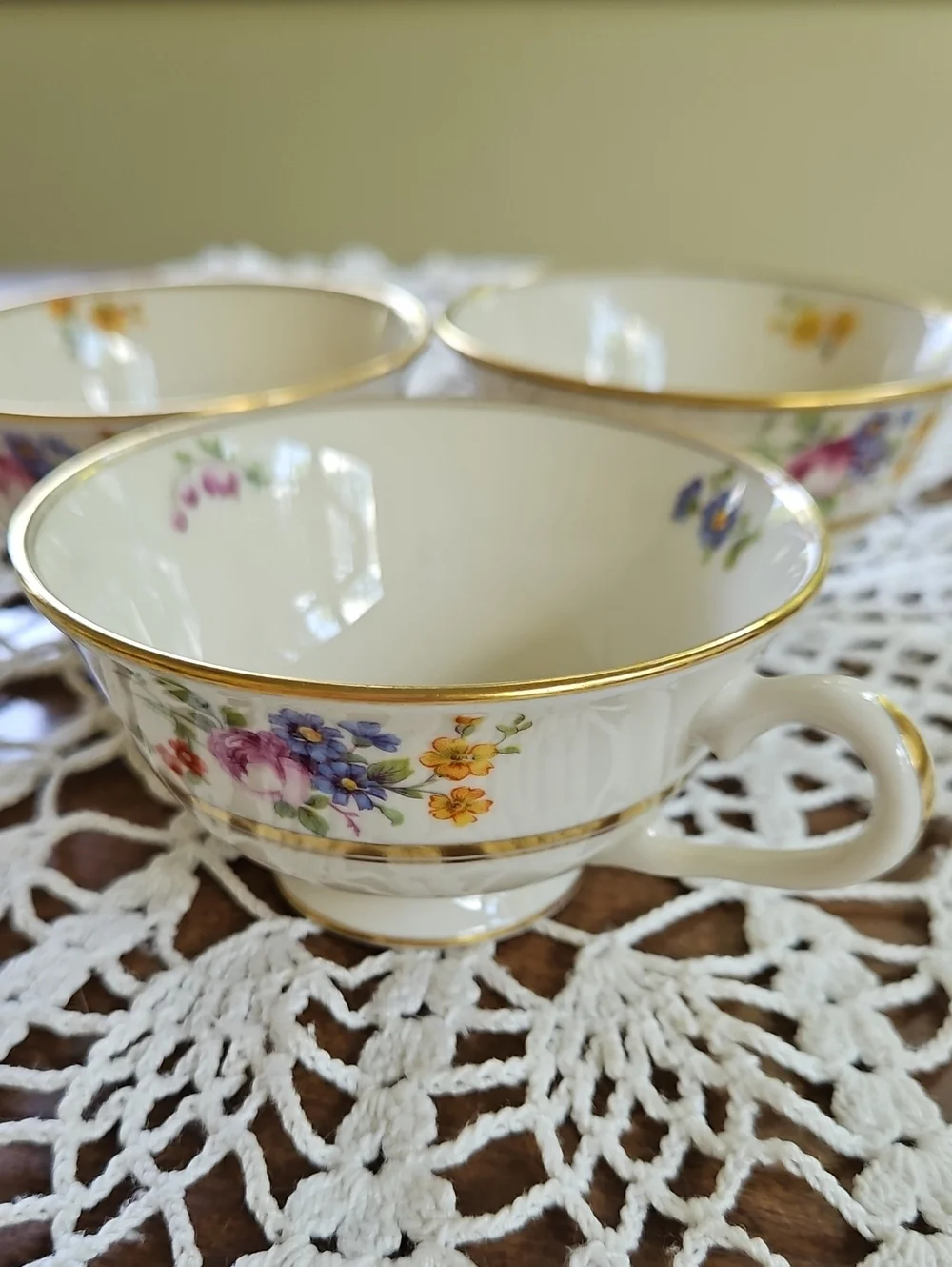 Coxon Belleek Floral Bouquet Tea Cups, Set of 3